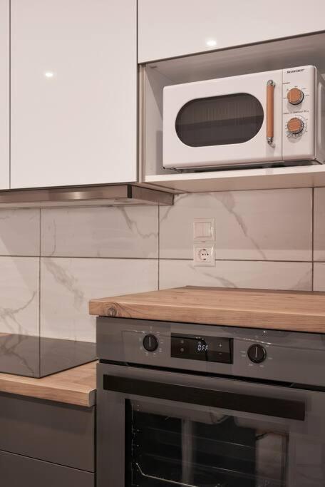 Fix 2Bd Apartment With Parthenon View เอเธนส์ ภายนอก รูปภาพ