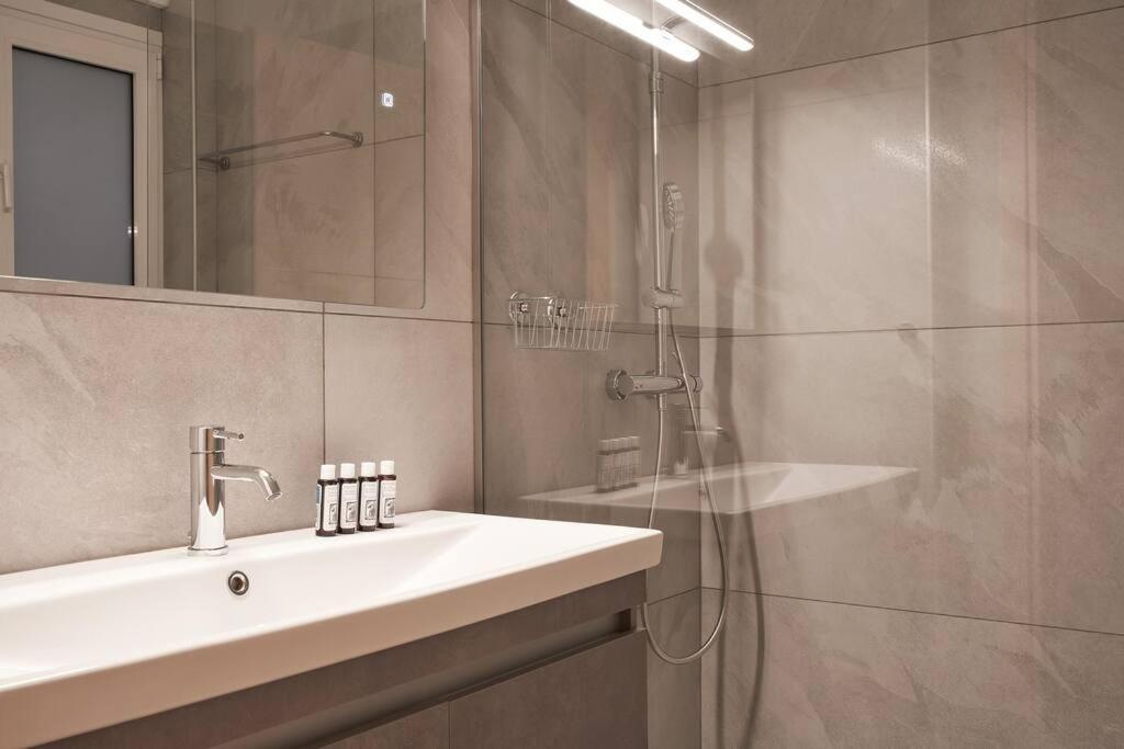 Fix 2Bd Apartment With Parthenon View เอเธนส์ ภายนอก รูปภาพ